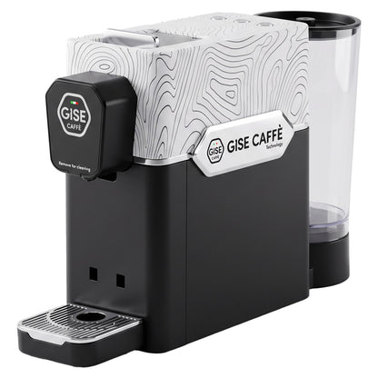 Macchina da caffè Gea Gise Caffè Technology bianca: vista di tre quarti con scocca superiore decorata, corpo nero, griglia poggia tazza e serbatoio trasparente.